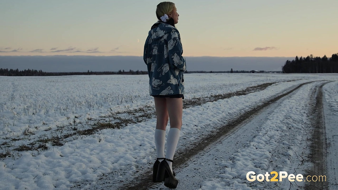 Gorgeous Pigtailed Blonde Pees In The Snow Got2pee