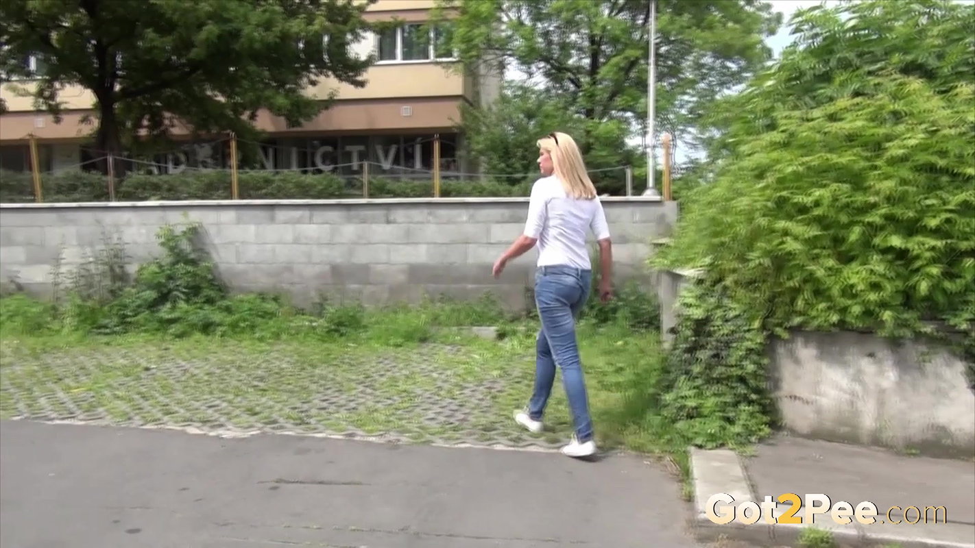 Gushing 1080p Got2pee Com