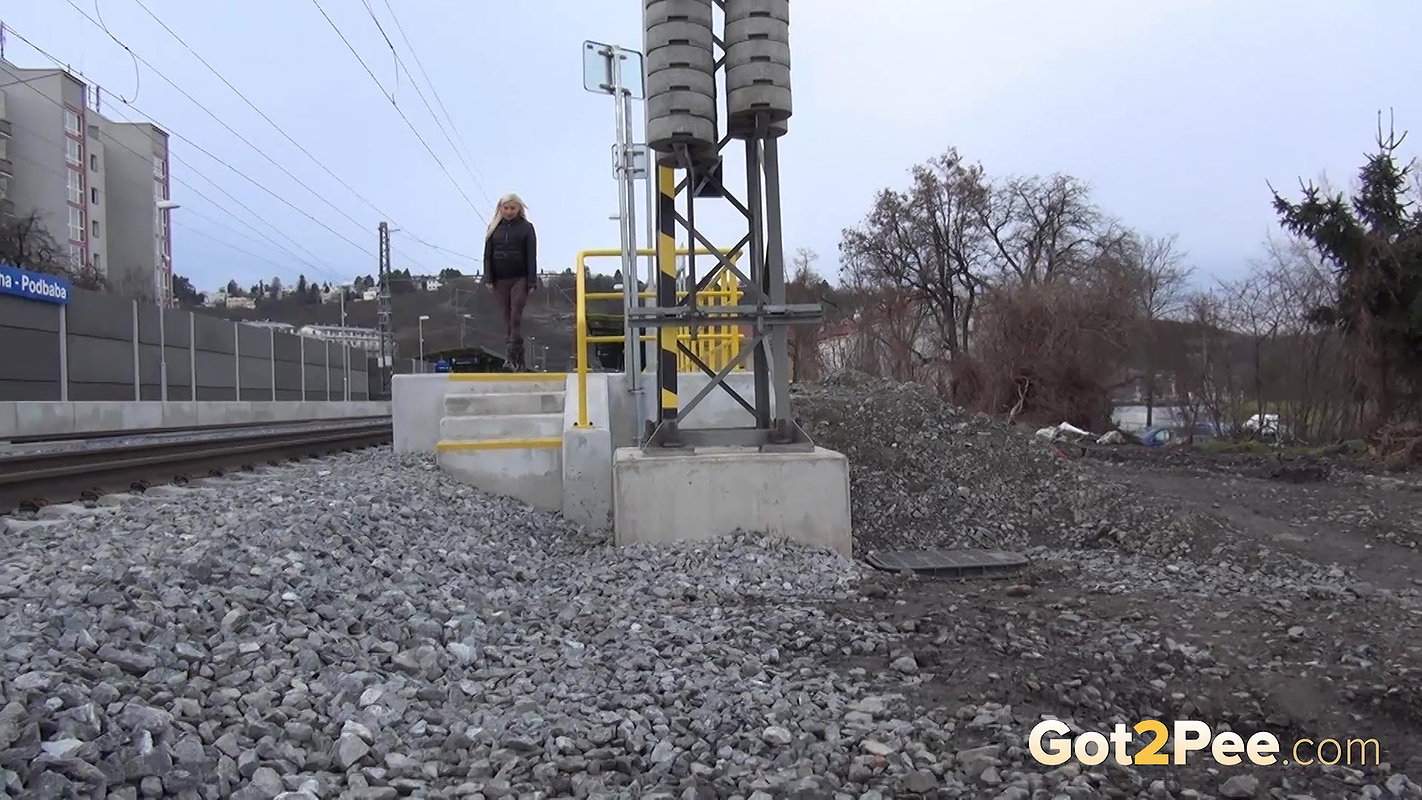 In Your Face 1080p Got2pee Com