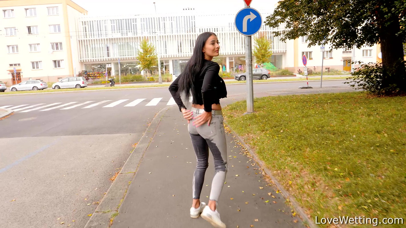 In the streets silviablack20 fullhd Lov3Wett1ng