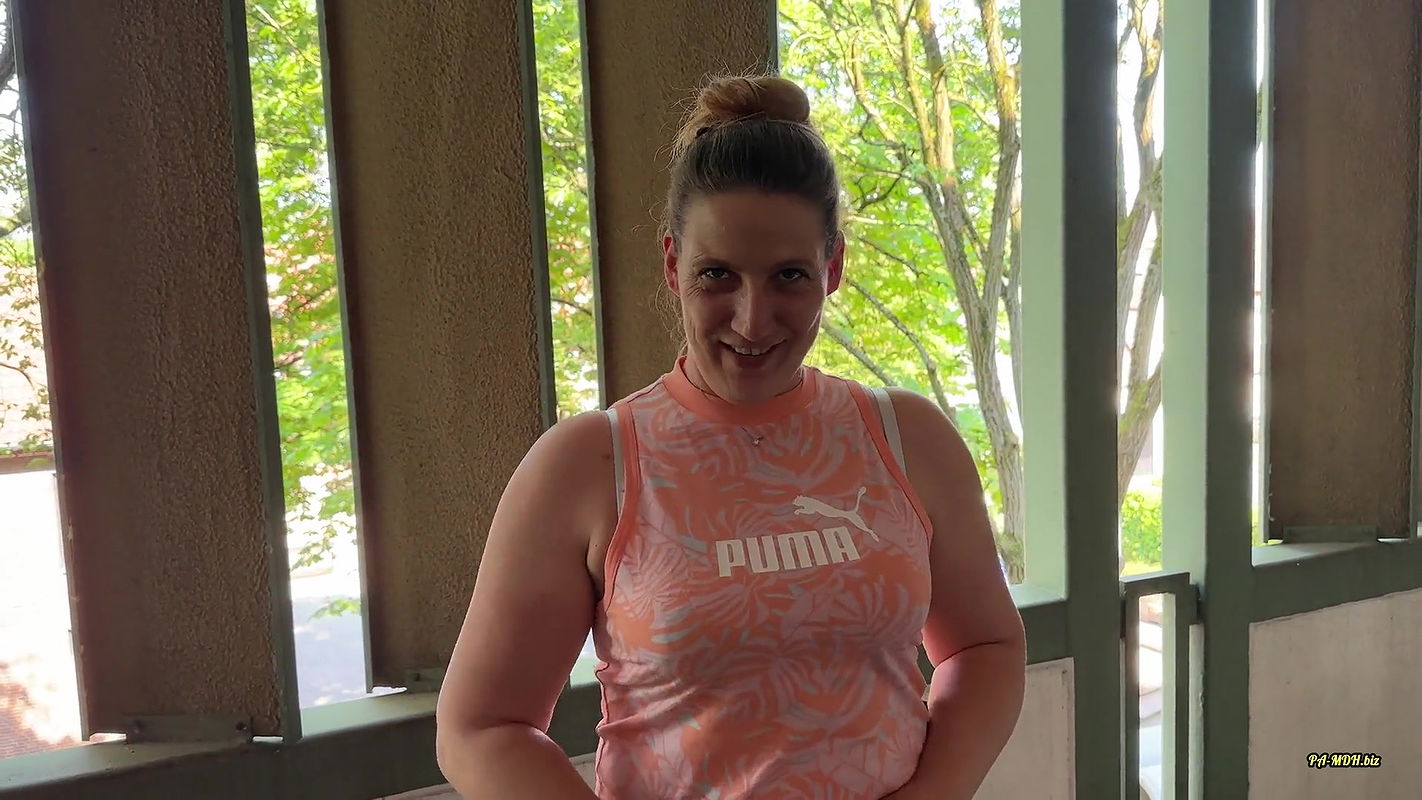 Julia Winter Parkhaus Piss Ich liebe es berall zu Pissen