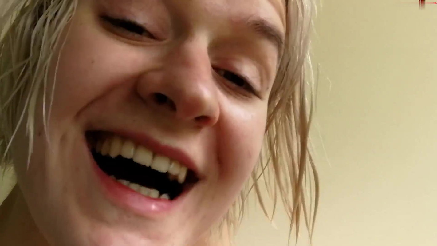 Kitty Lou Mein erster Outdoor Squirt