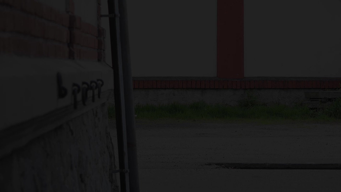 Lexi Dodges Traffic 1080p Got2Pee