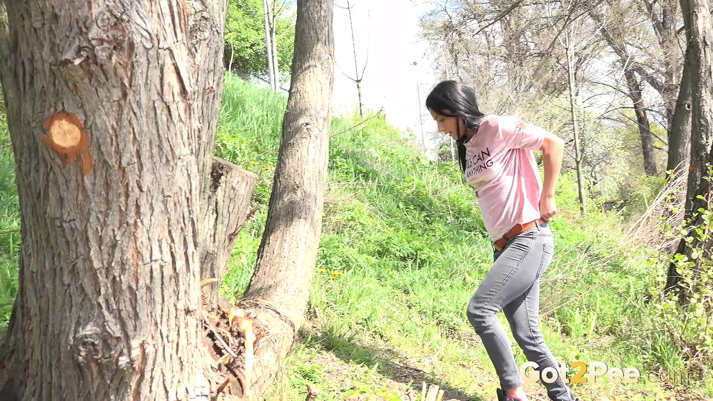 Long Legged Lexi 1080p Got2Pee