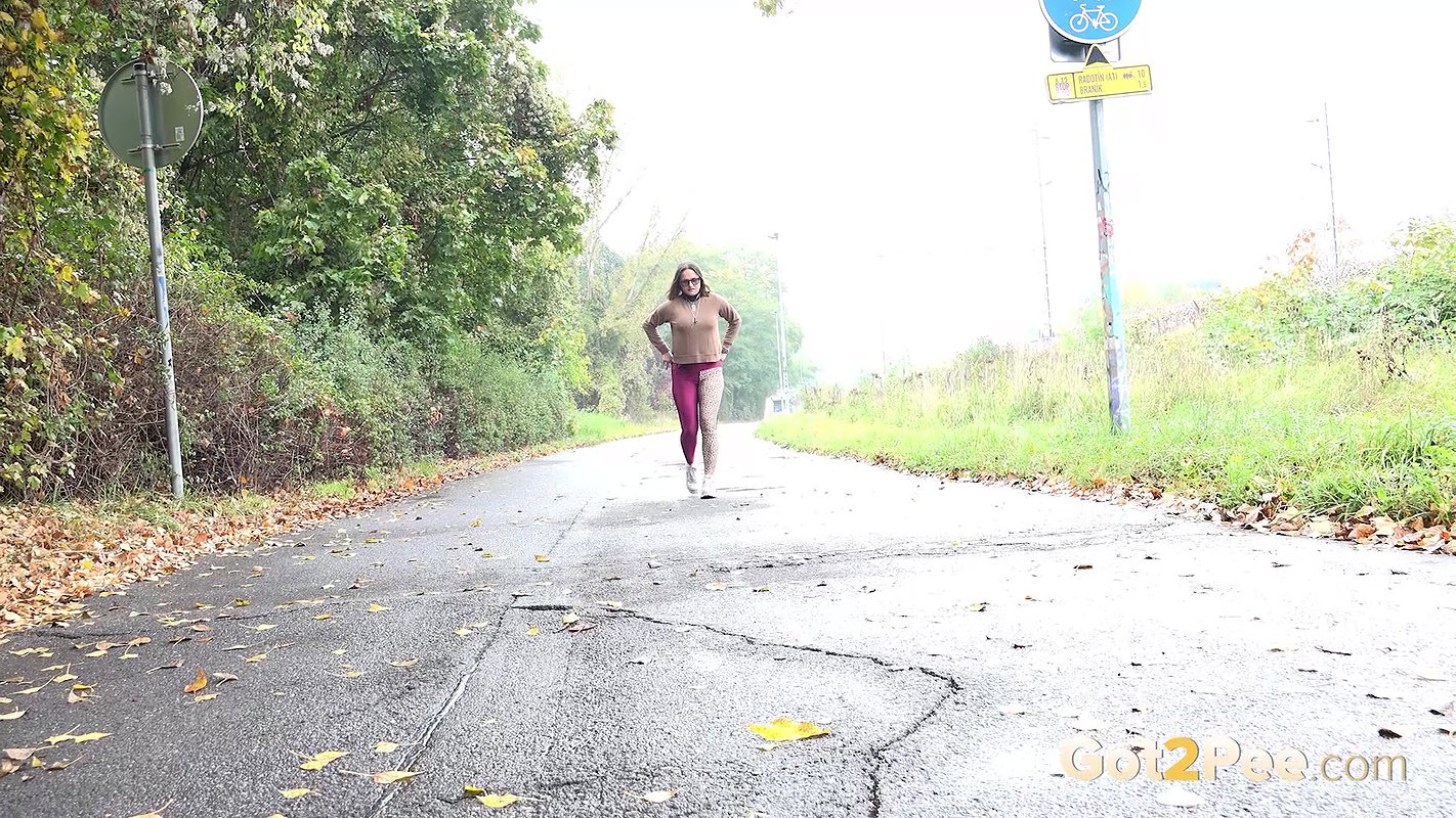 Messy Bursts Barbara Bieber Outdoor Pee Got2pee