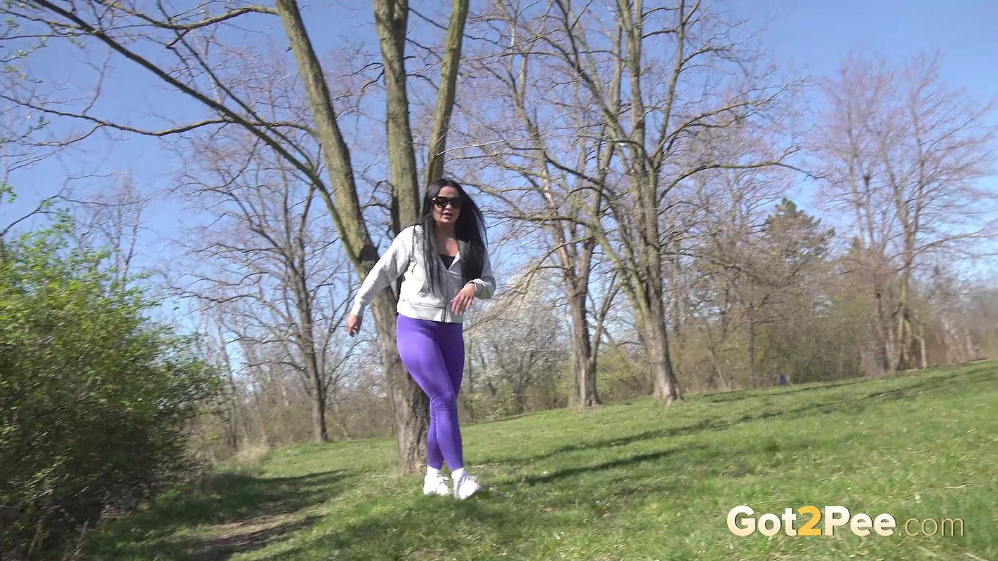 Messy Dafne 1080p Got2Pee