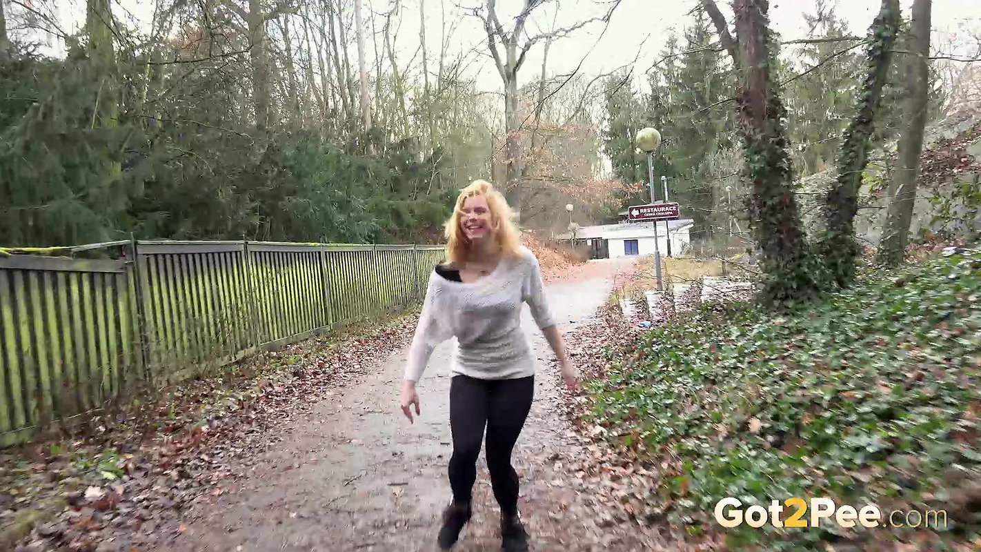 Muddy Puddle 1080p Got2Pee mp4