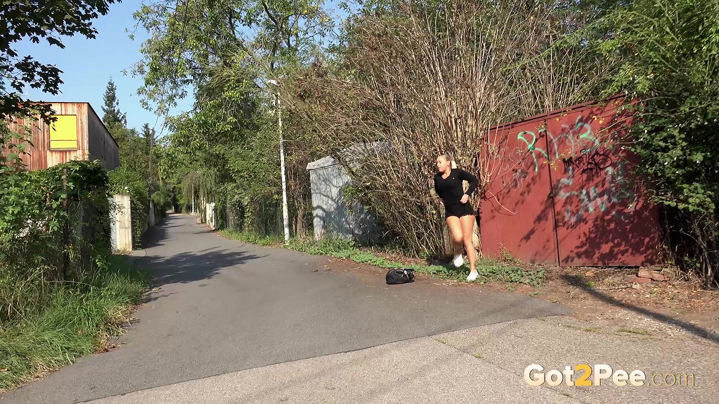 Naomi In The Wild 1080p Got2Pee mp4