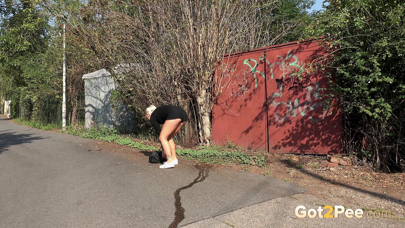 Naomi In The Wild 1080p Got2Pee mp4