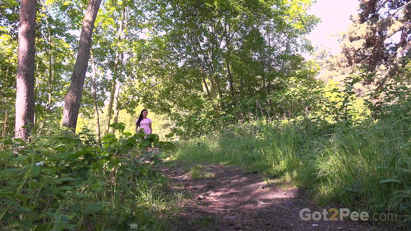 Natural and Hairy Got2Pee