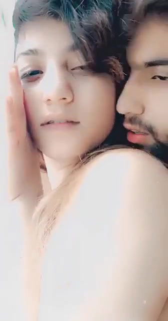 Desi Lover fucking in standing position