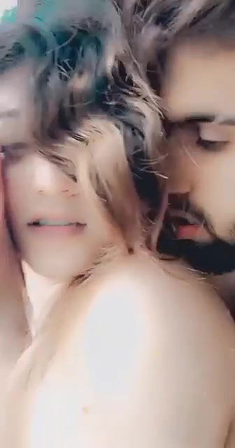 Desi Lover fucking in standing position