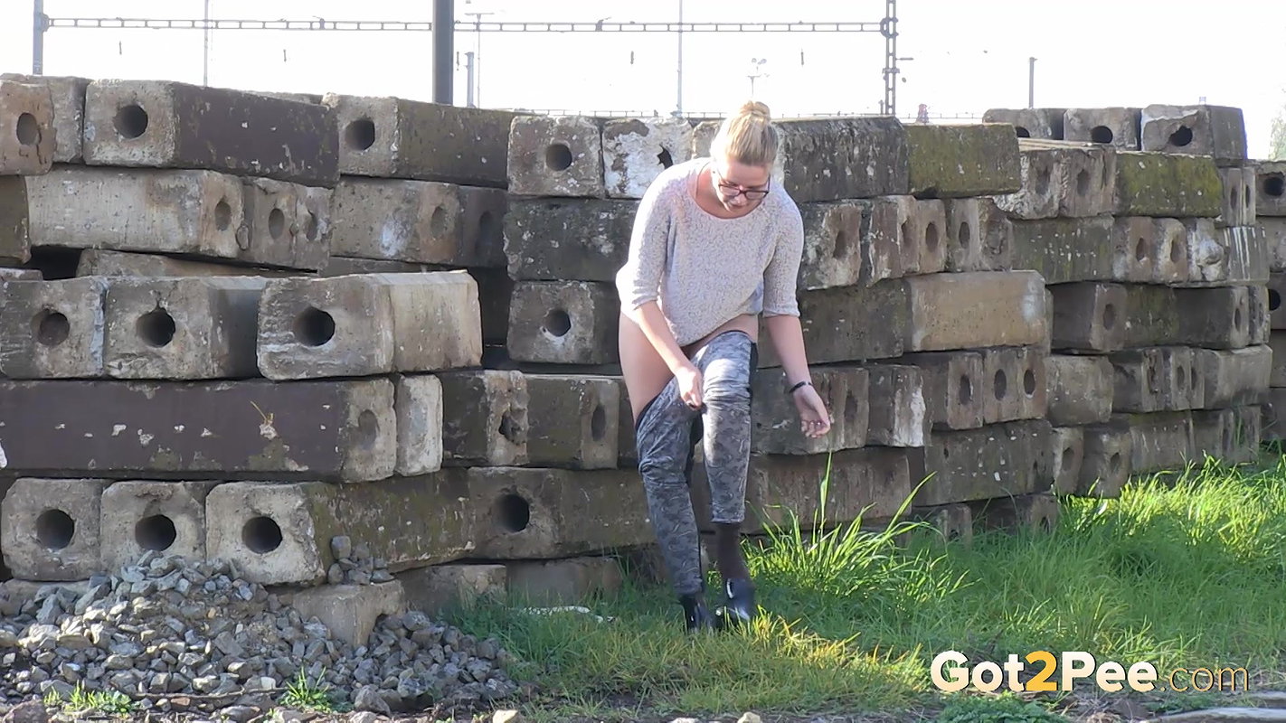 Near The Railway 1080p Got2pee Com