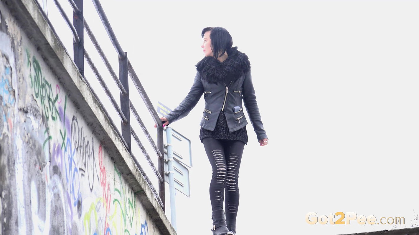 Only Black 1080p Got2Pee Com