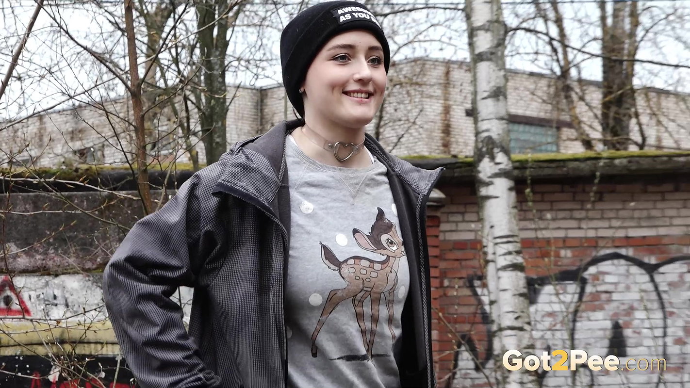 Outdoor Toilet 1080p Got2Pee Com