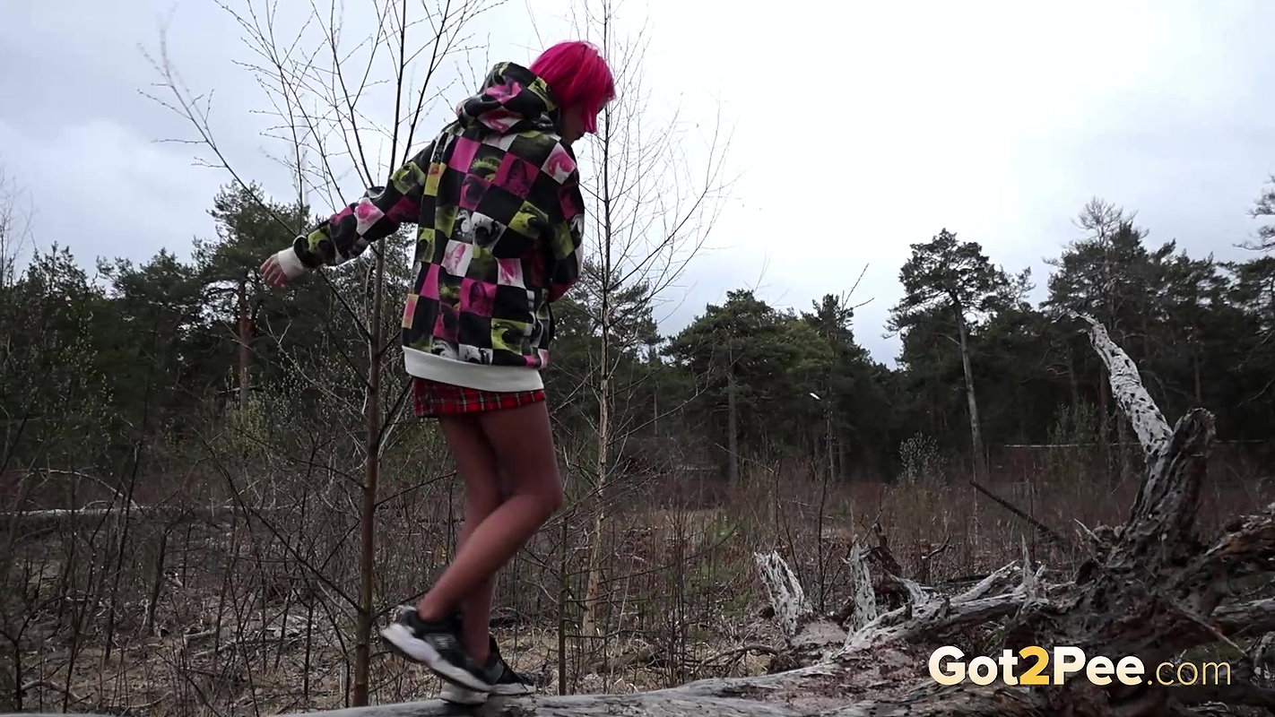 Over The Bark 1080p Got2Pee