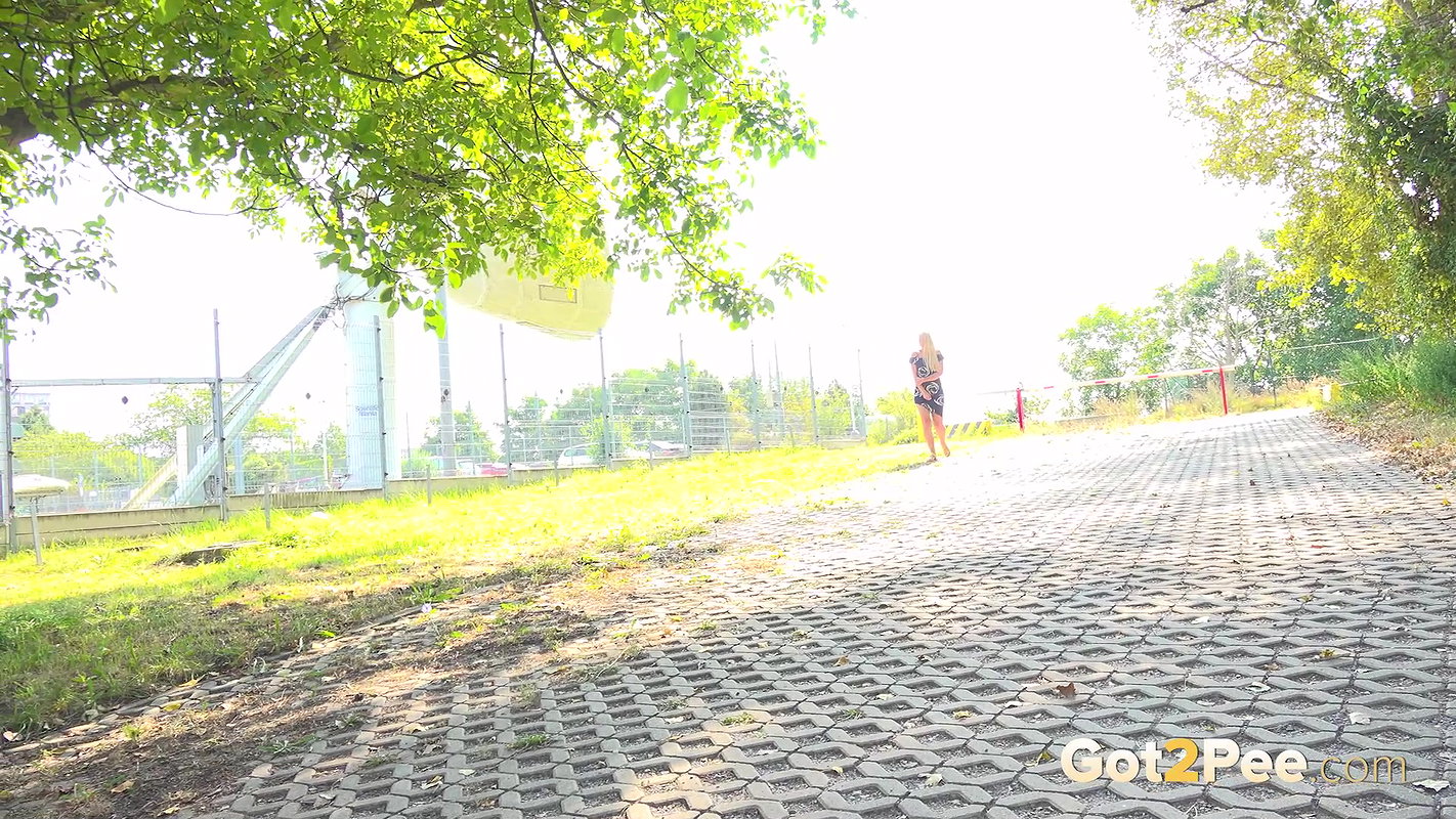 Panties Off In Public 1080p Got2Pee