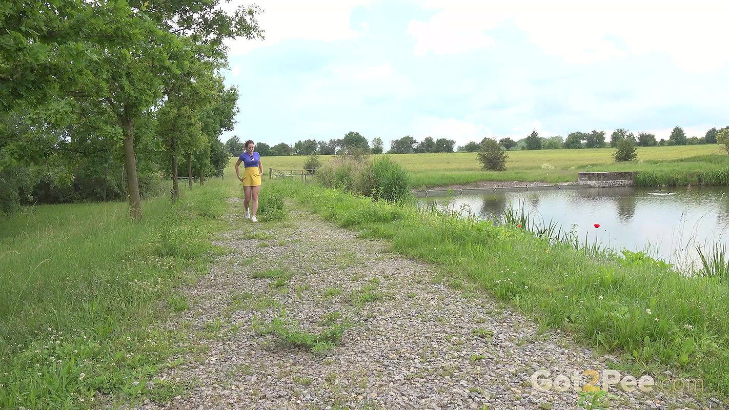 Pantyless Pisser 1080p Got2Pee