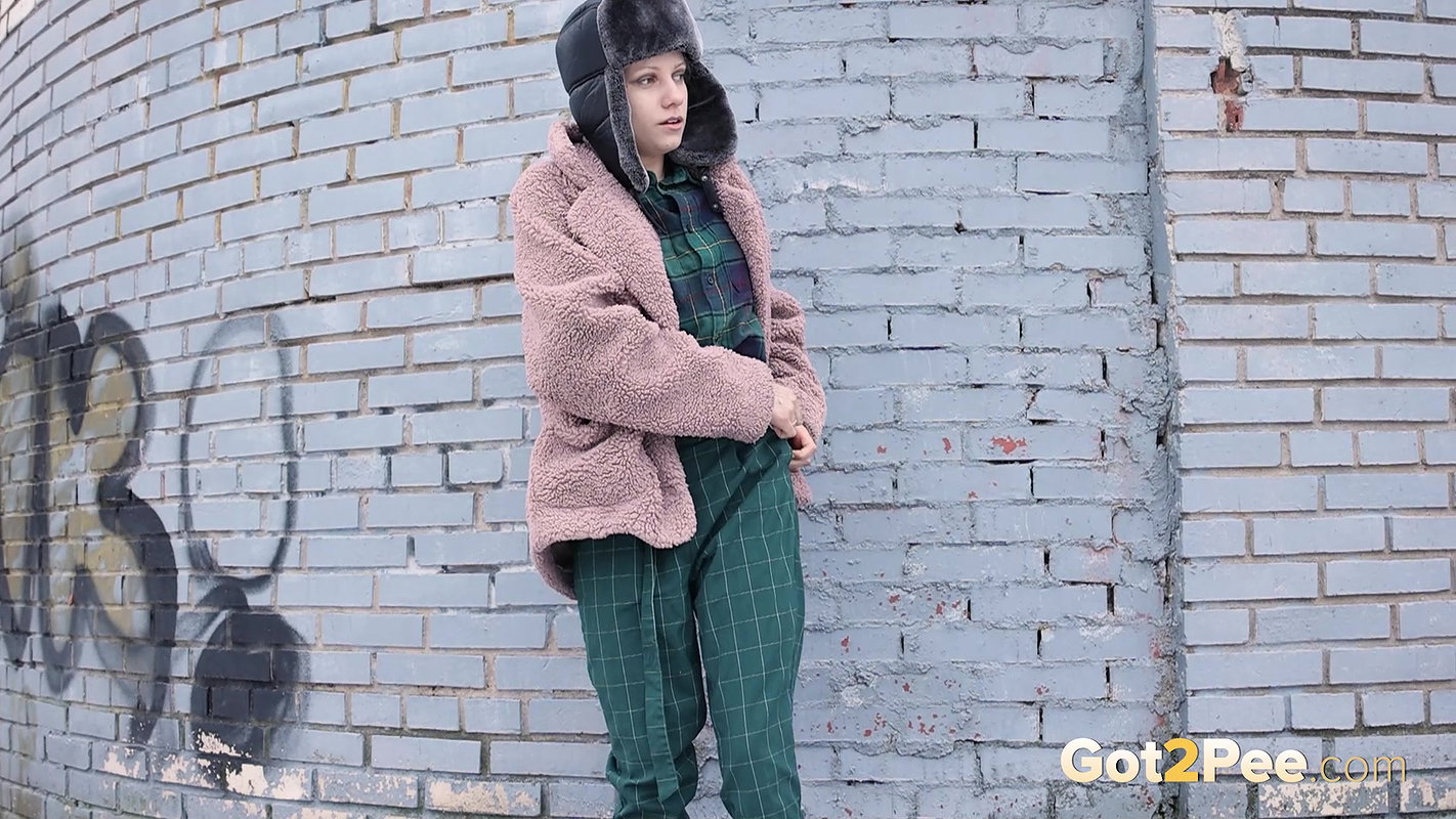Pee Video All Wrapped Up Got2pee