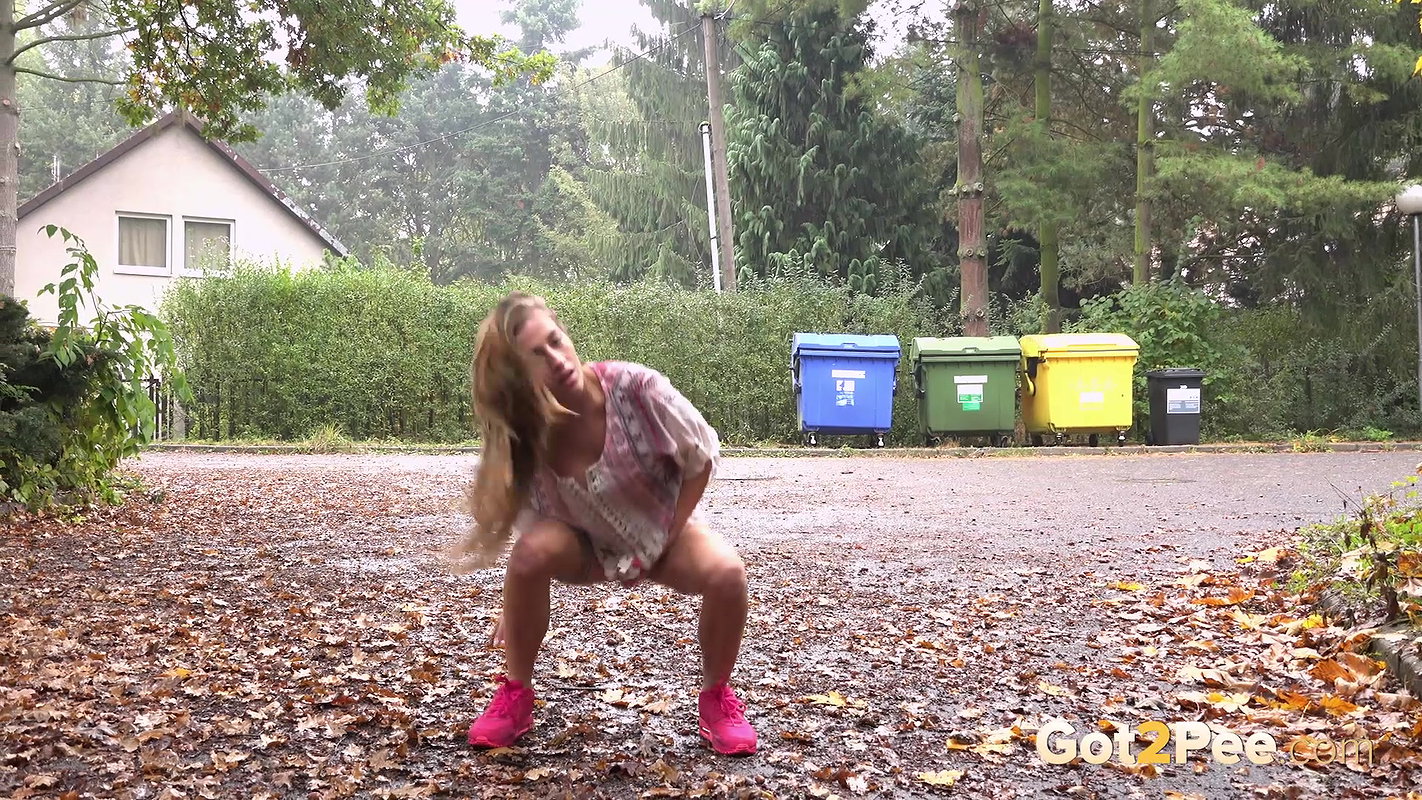 Pink Pissing 1080p Got2Pee mp4