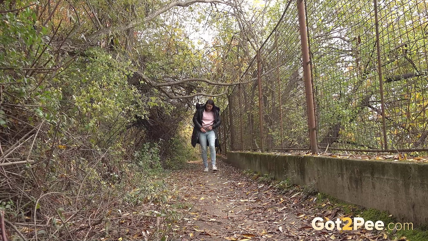 Pissy Puddle Path 1080p Got2Pee