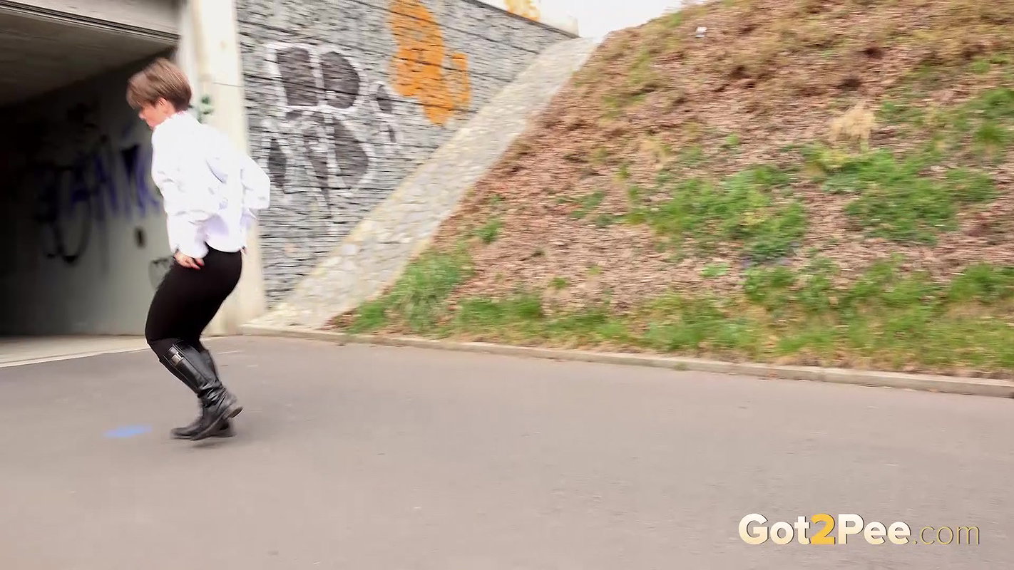 Puddle Streams 1080p Got2Pee Com
