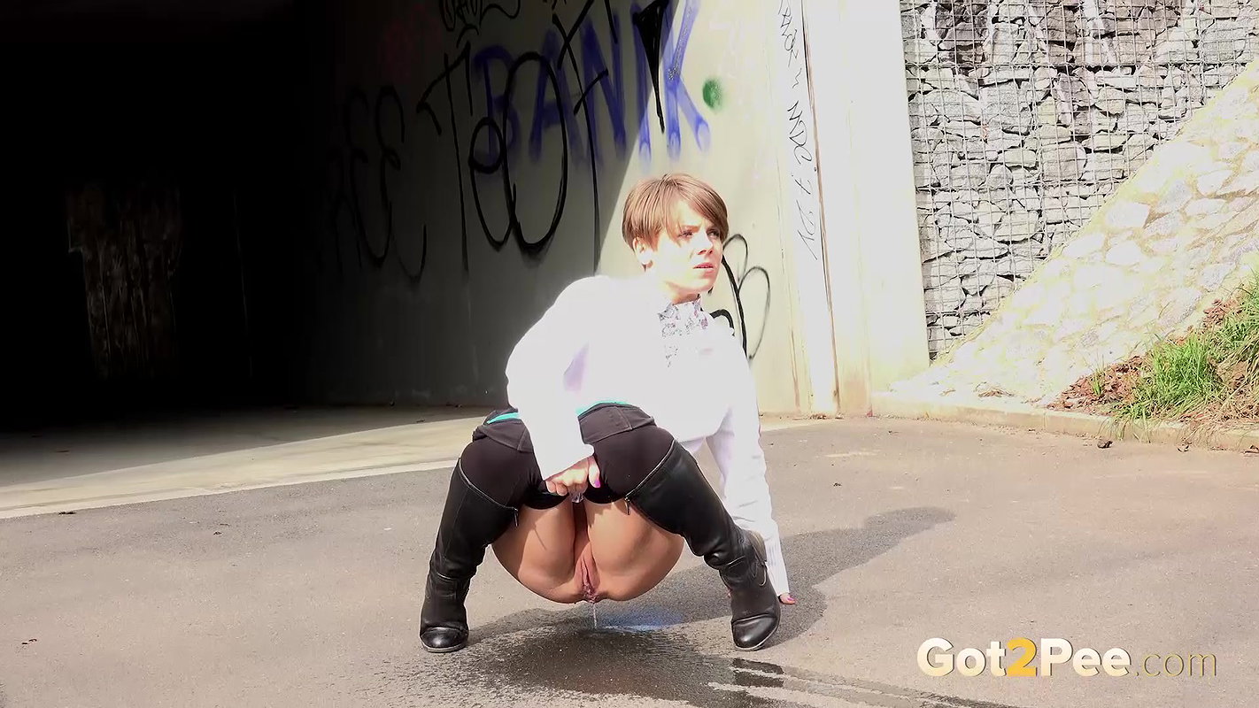 Puddle Streams 1080p Got2Pee Com