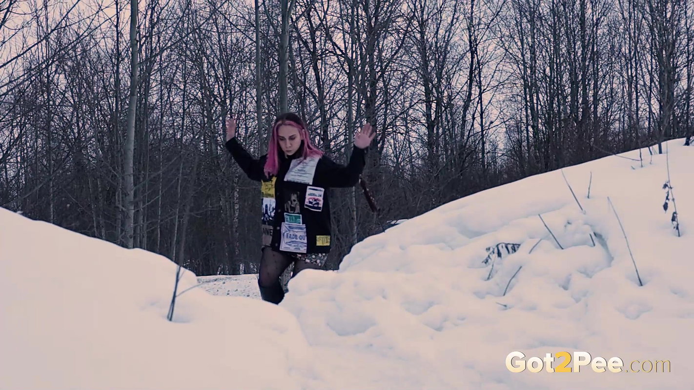 Punk Babe Pulls Down Her Pantyhose To Piss On Snow Got2pee