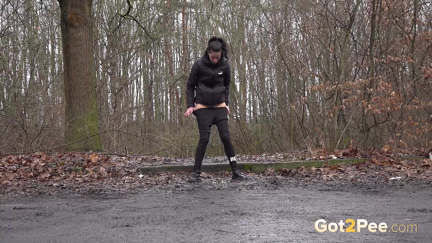 Raven Haired Ali B Squats And Pees Outside Got2pee