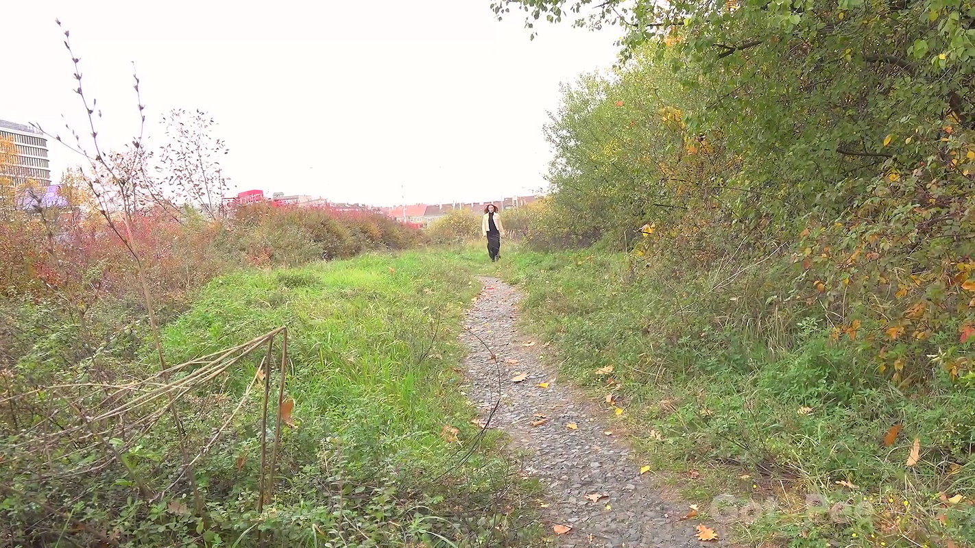 Rushing Katy 1080p Got2Pee