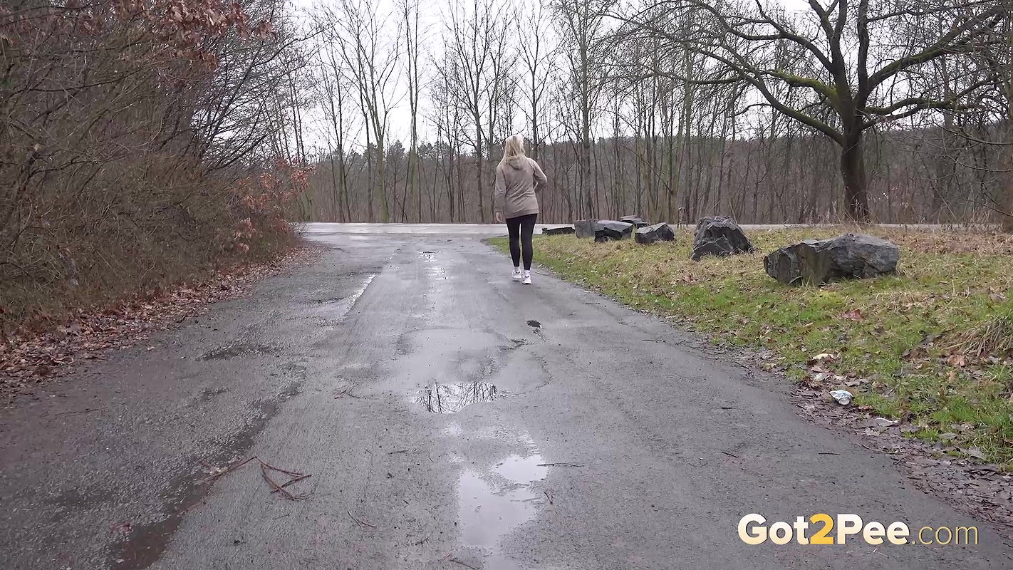 Rushing To The Rocks 1080p Got2pee