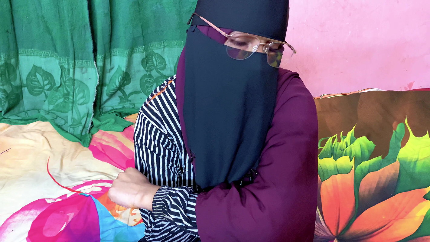 Sarah Secret MEIN ERSTER NYLONS HEELS PISS RIESENPF TZE und NASSE F SSCHEN