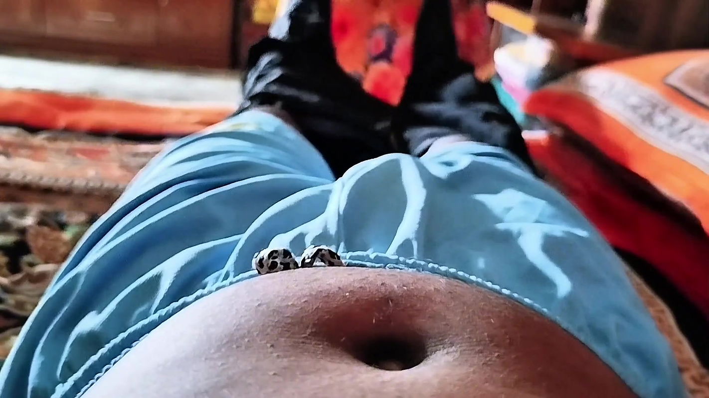 Outdoor sex indian village girl fucking hard with boyfriend xxx video