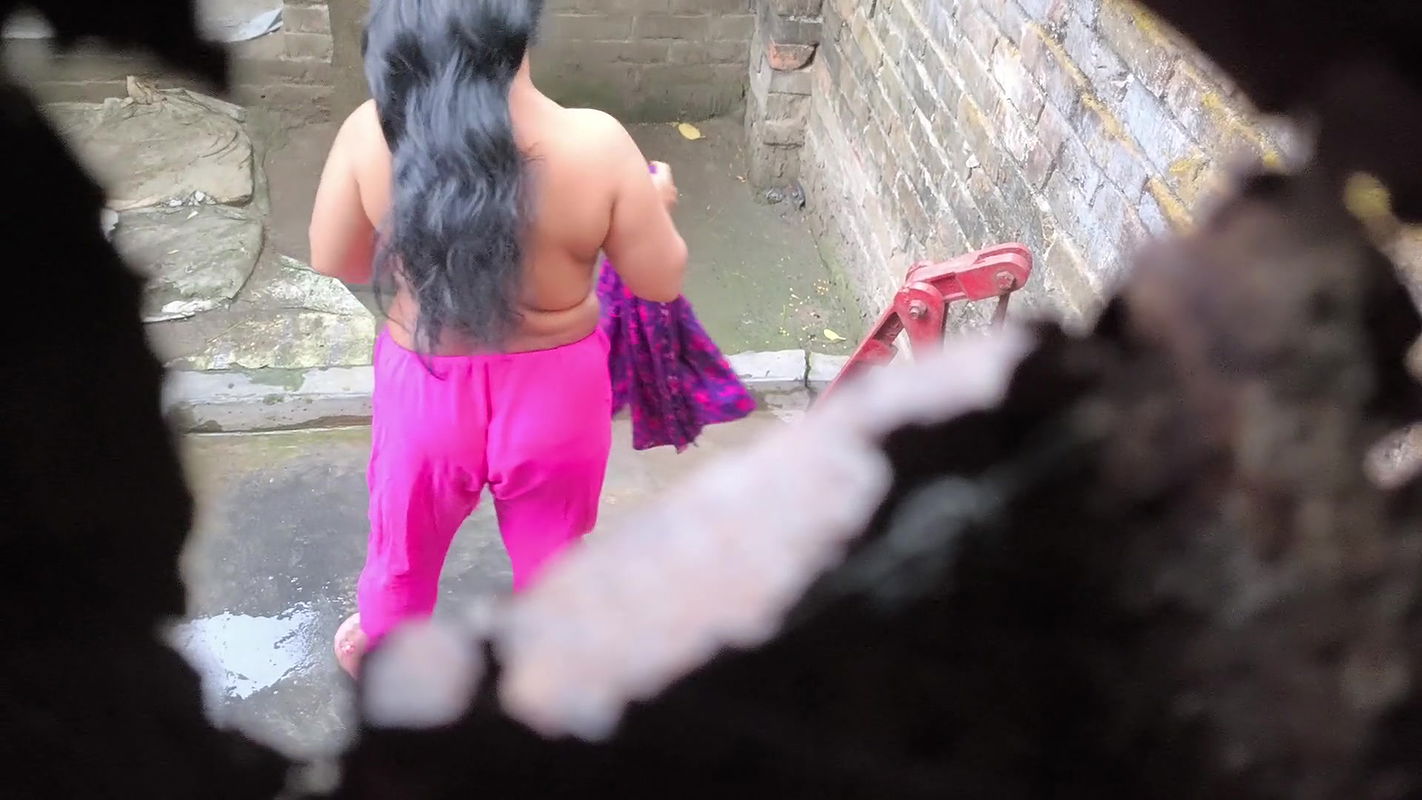 I see my step aunty and my step uncle taking a bath