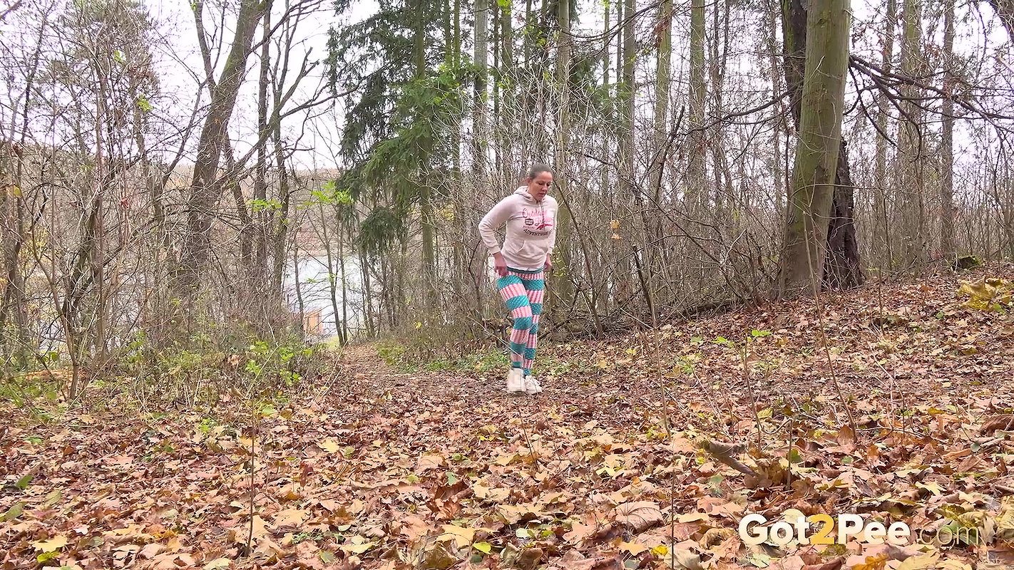Spraying Over Leaves 1080p Got2Pee