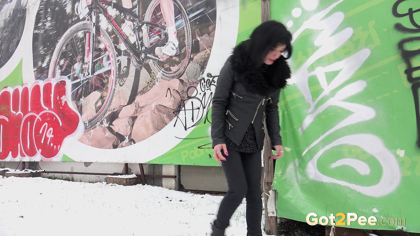 Still Snowy 1080p Got2Pee Com