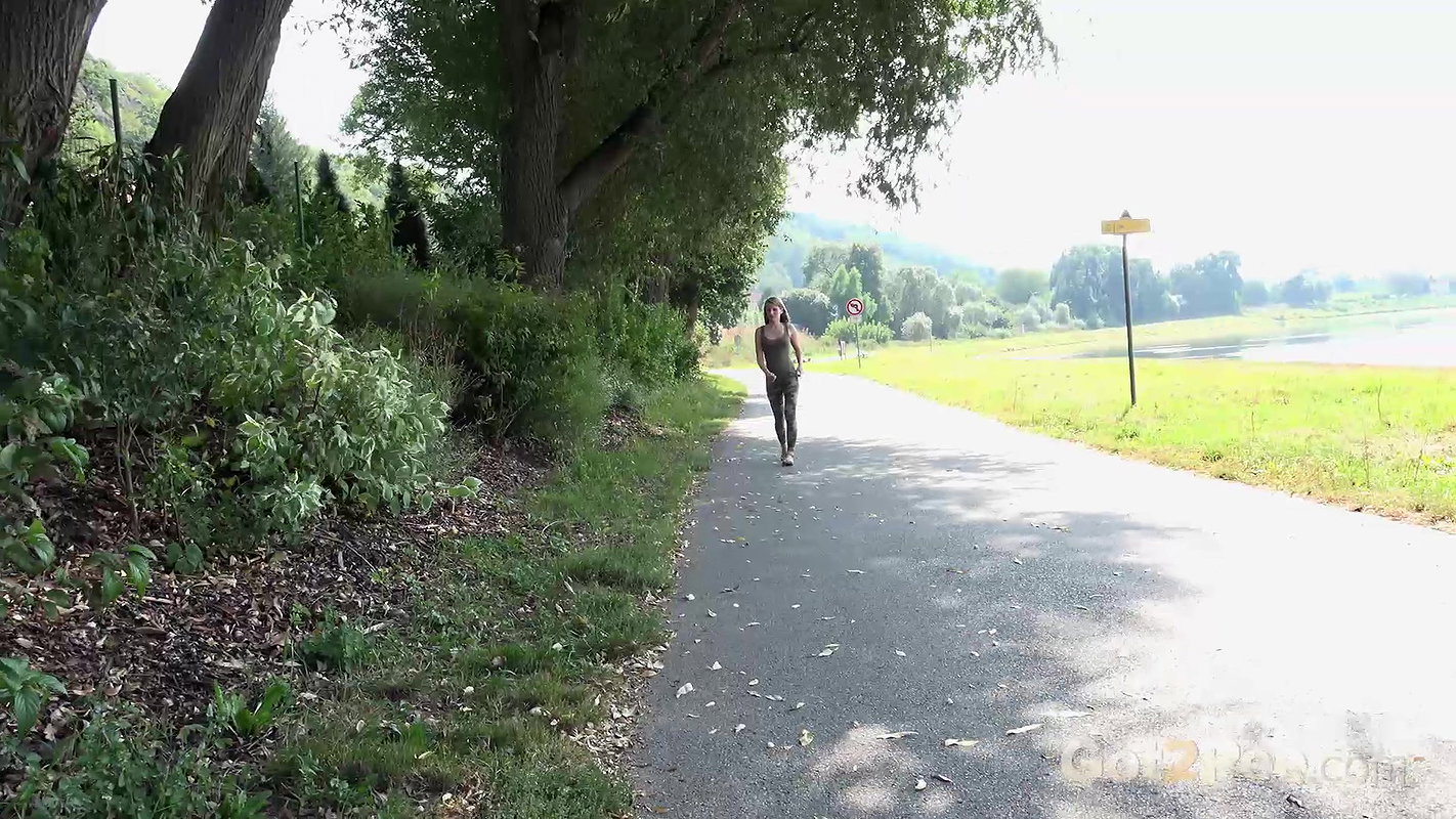 Stream On Tarmac 1080p Got2Pee mp4