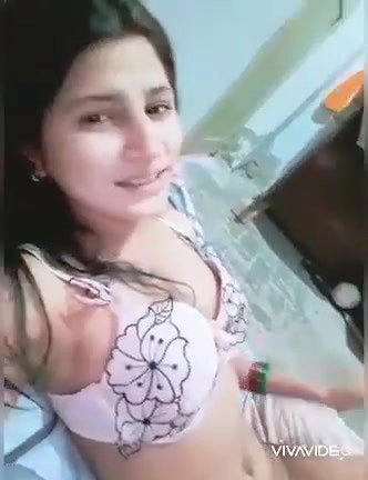 Cute Young Paki Girl Enjoying with Lover Hindi Talking
