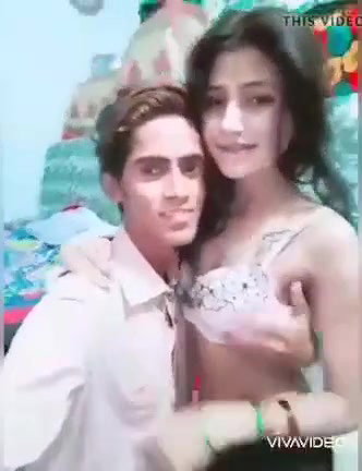 Cute Young Paki Girl Enjoying with Lover Hindi Talking