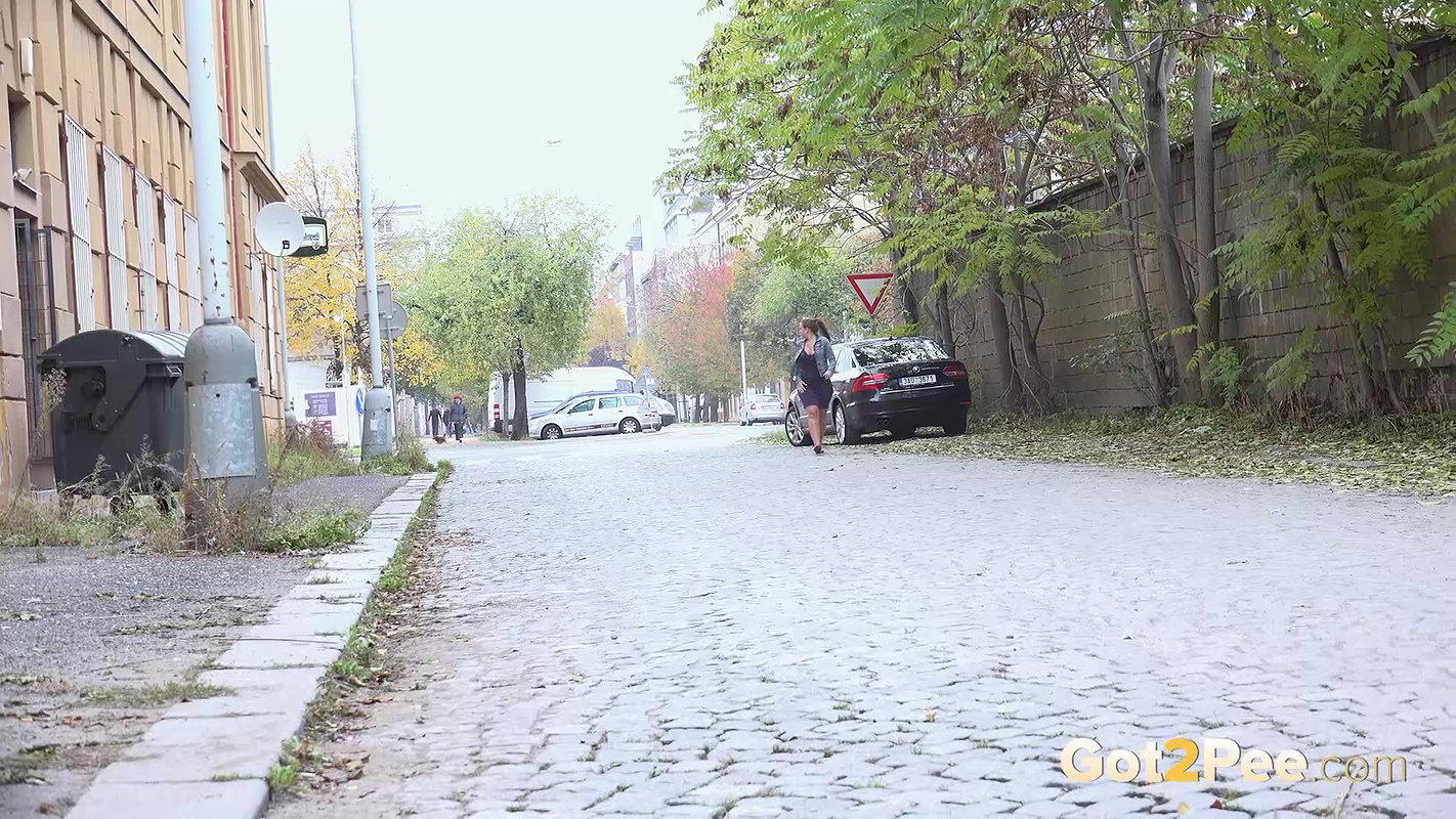 Tagging 1080p Got2Pee Com