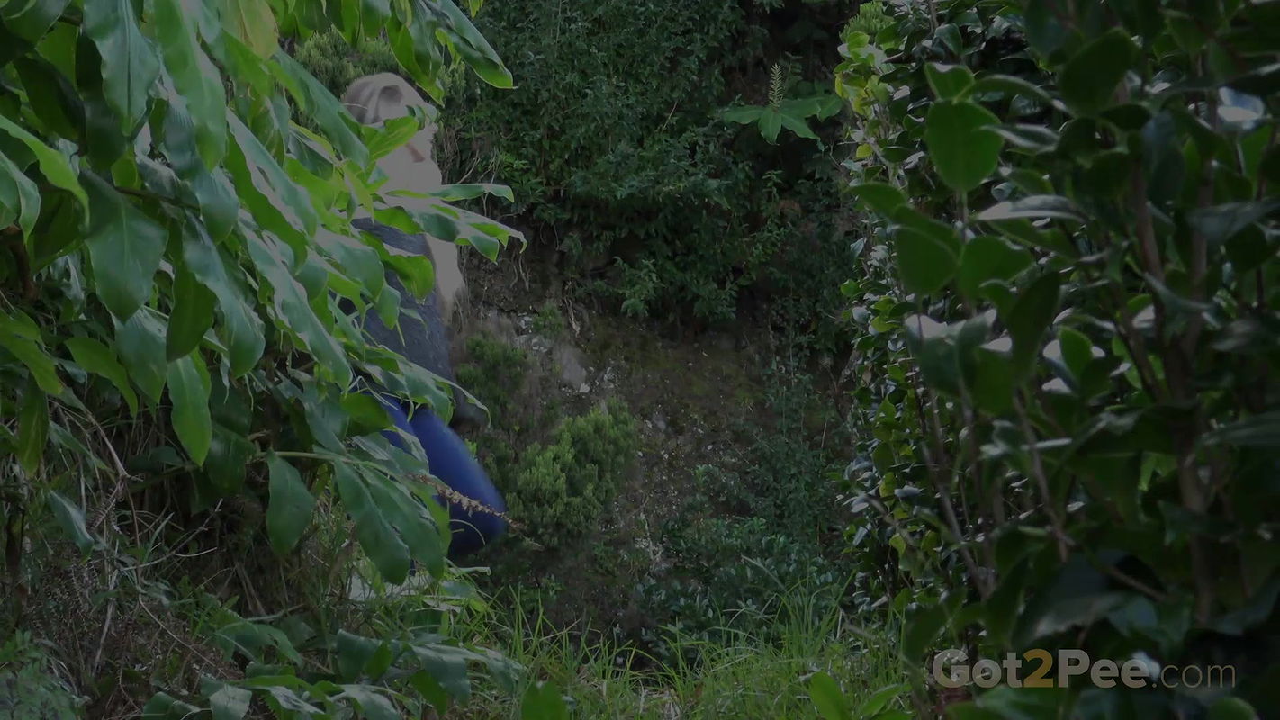 Tight Blue Denims 1080p Got2Pee Com