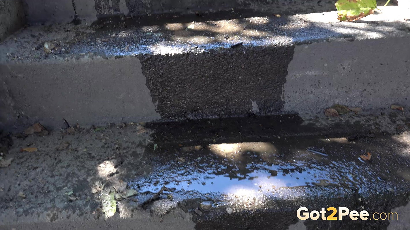 Trickling Steps 1080p Got2Pee Com