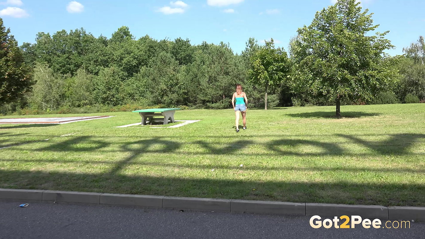 Victoria Will Pee Anywhere 1080p Got2Pee