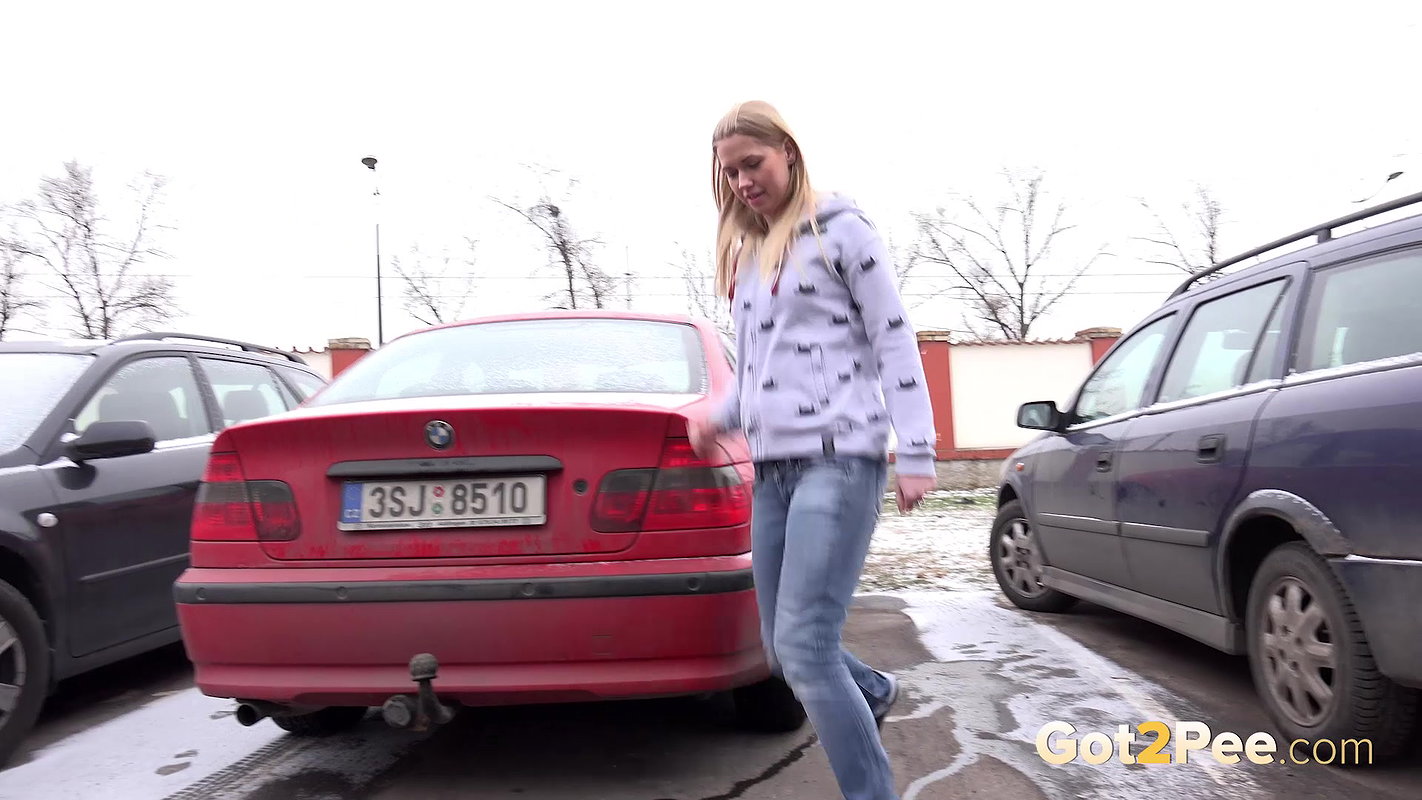 Violette 1080p Got2Pee mp4