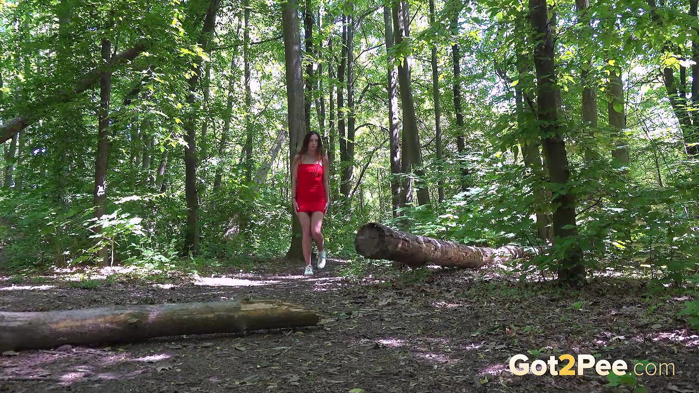 Woodland Piss 1080p Got2Pee