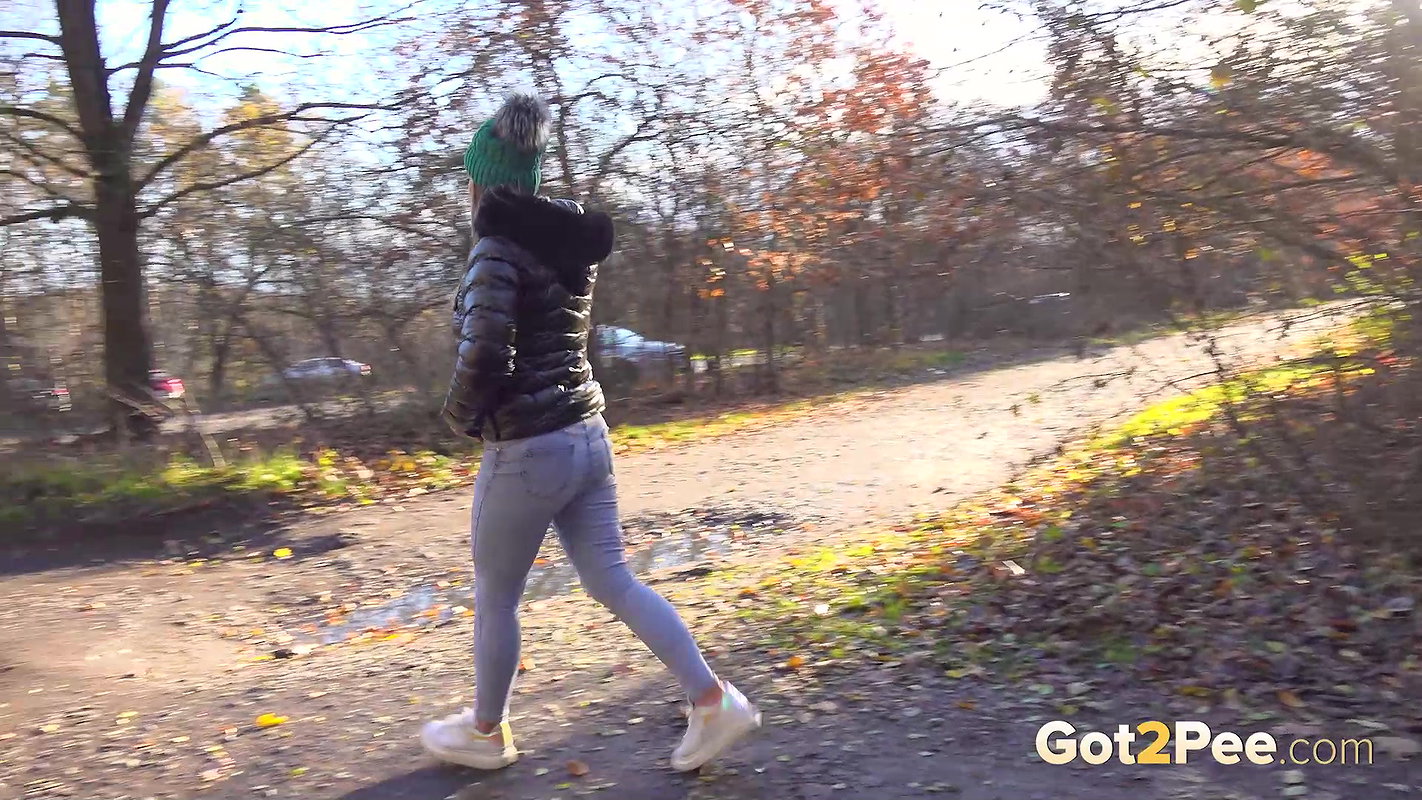 Wrapped Up To Wee 1080p Got2Pee