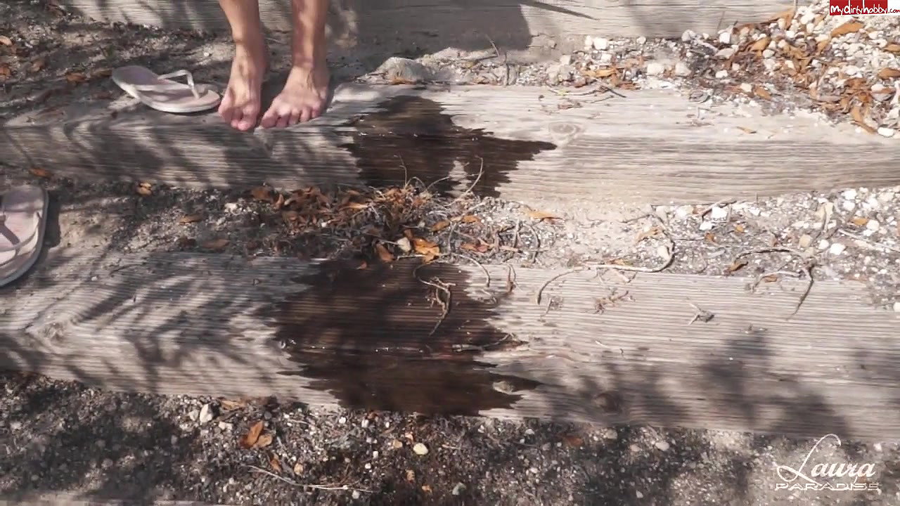 10228uraParadise Ich Steh Auf Pissen