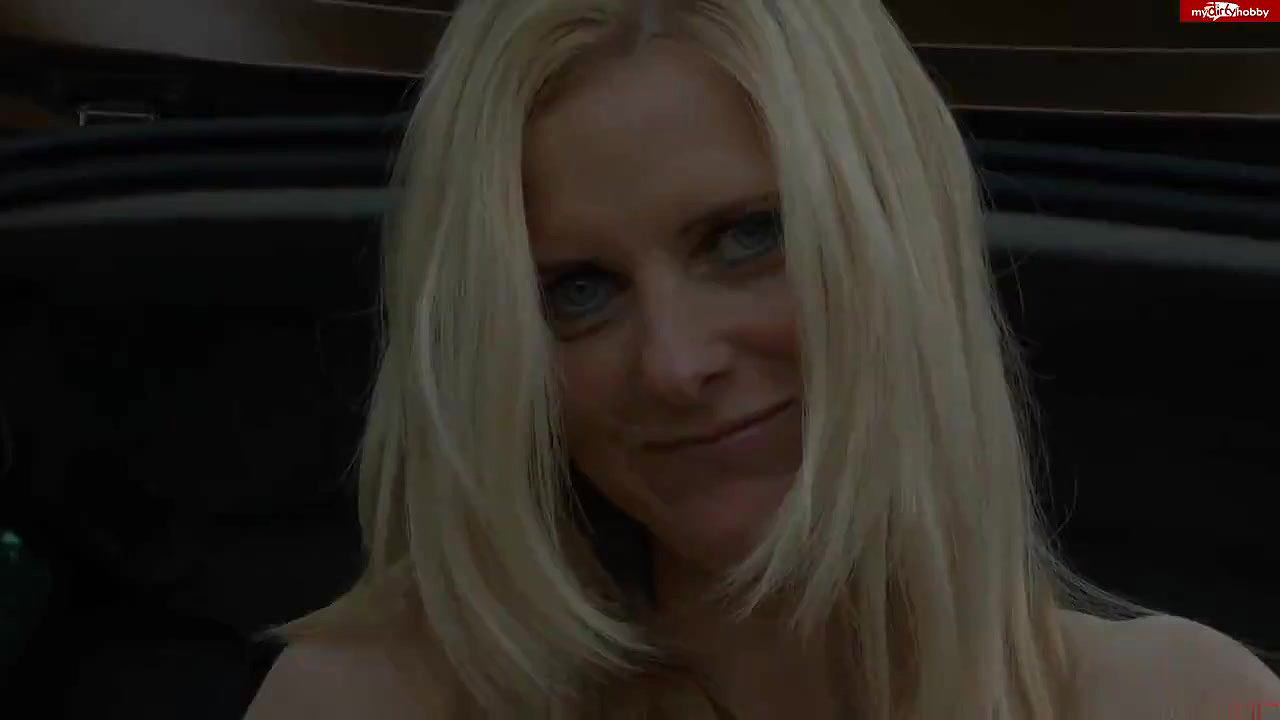 Dirty Tina Nylons Outdoor eingesaut