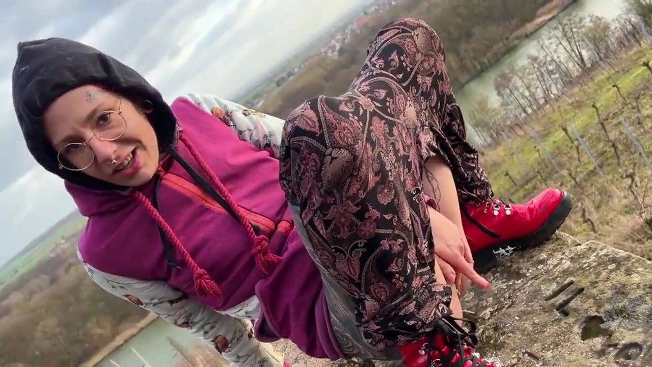 rlyCate Piss mit Aussicht 100 Prozent Uncut