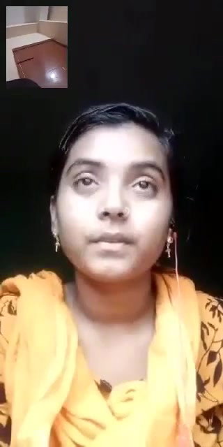 Bangladeshi Cute Village Girl Showing